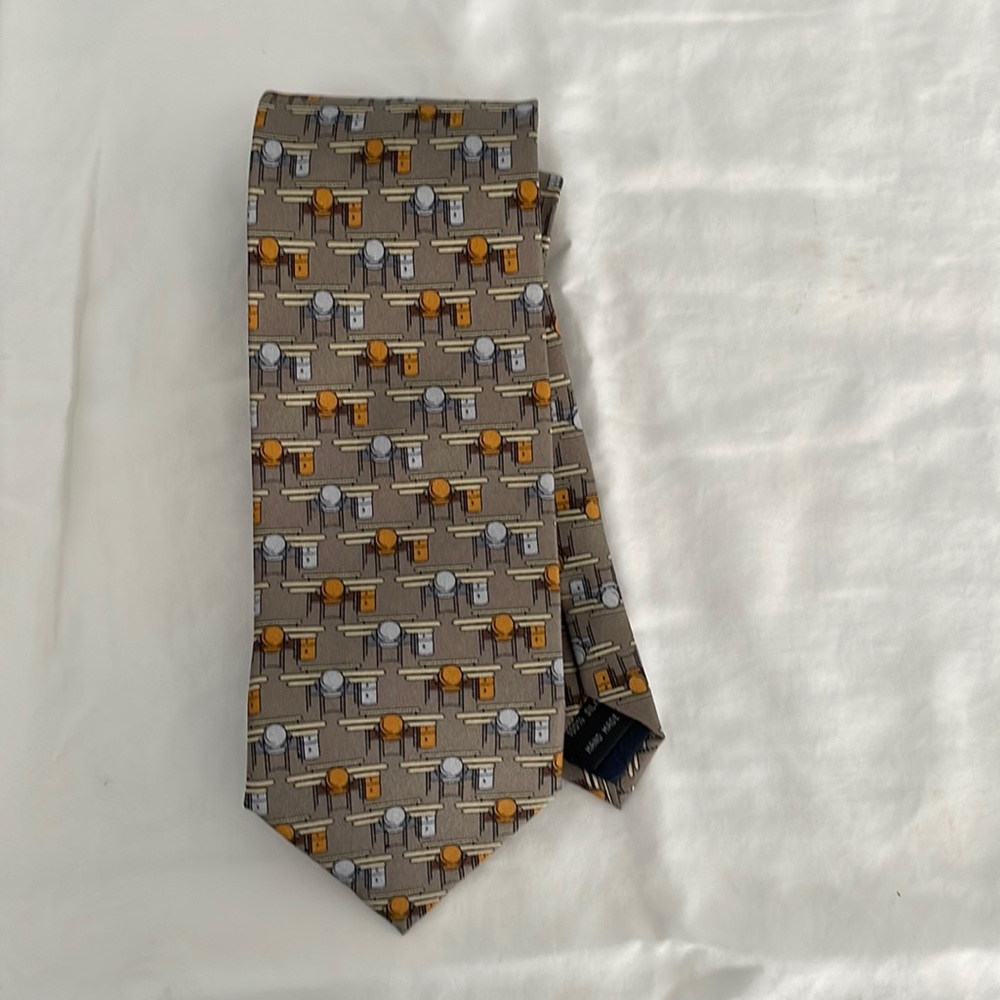 Frank Lloyd Wright tie